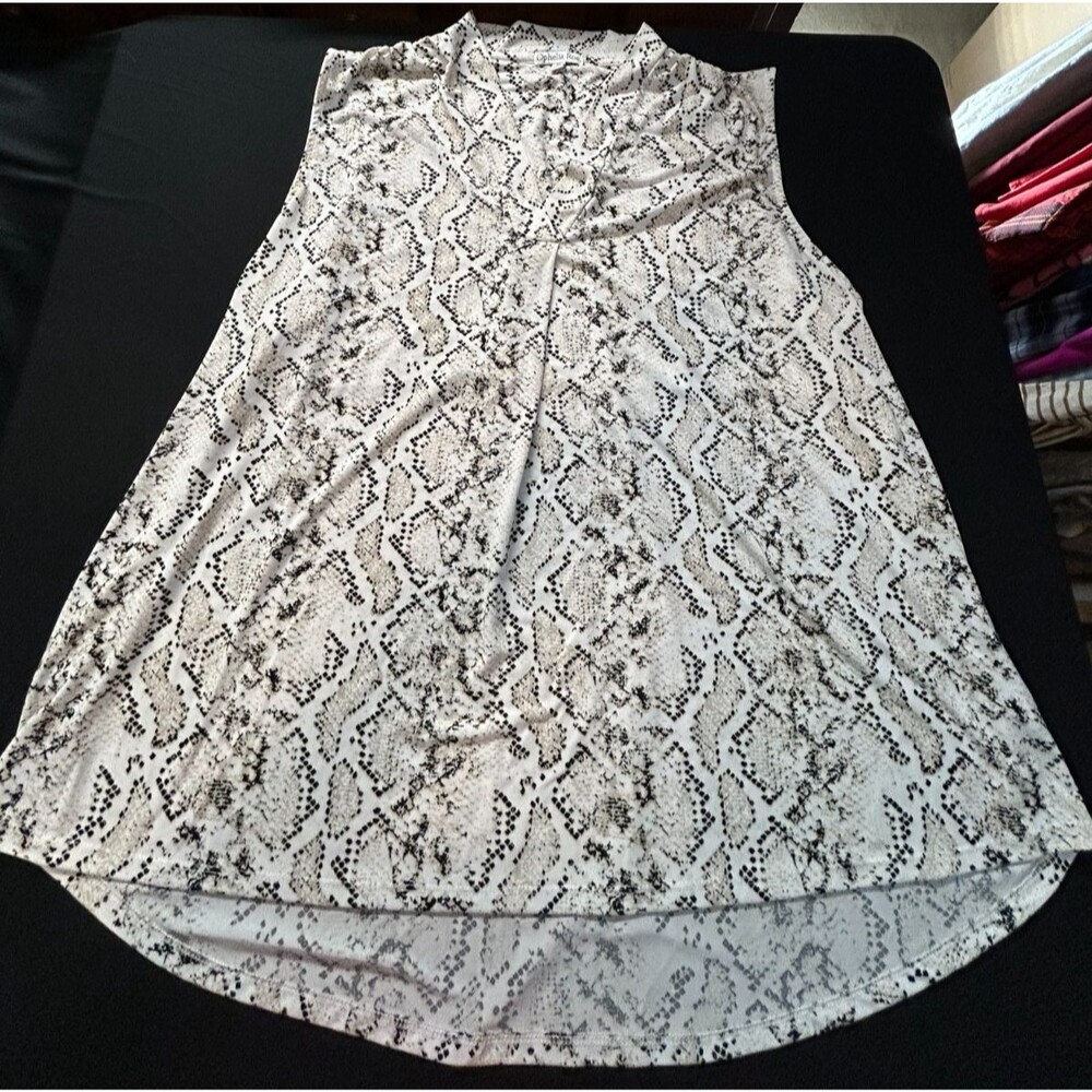 Ophelia Roe 3X Cami Blouse Cream White Tan Black Snake Print Pleated V Neck NWOT